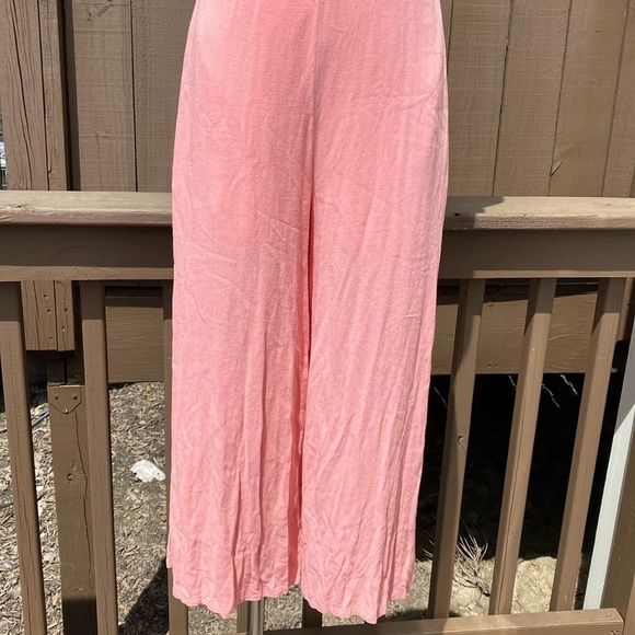 Wide leg Crop Jumpsuit in rose pink with sweetheart neckline size Small - Picture 7 of 15
